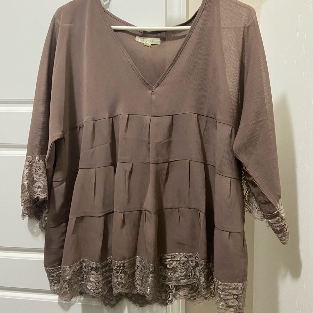 Boutique top